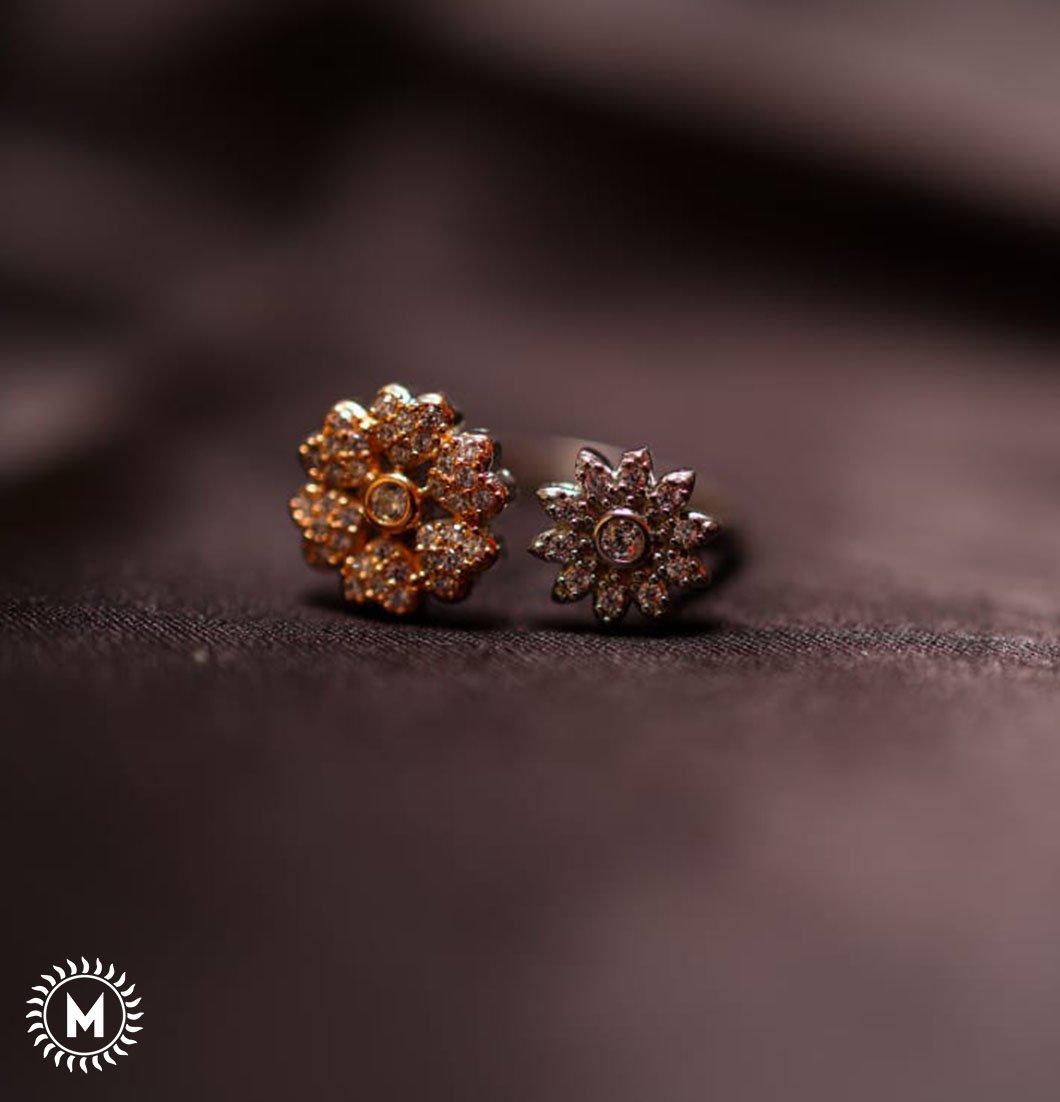 Flower White Stone Ladies Ring