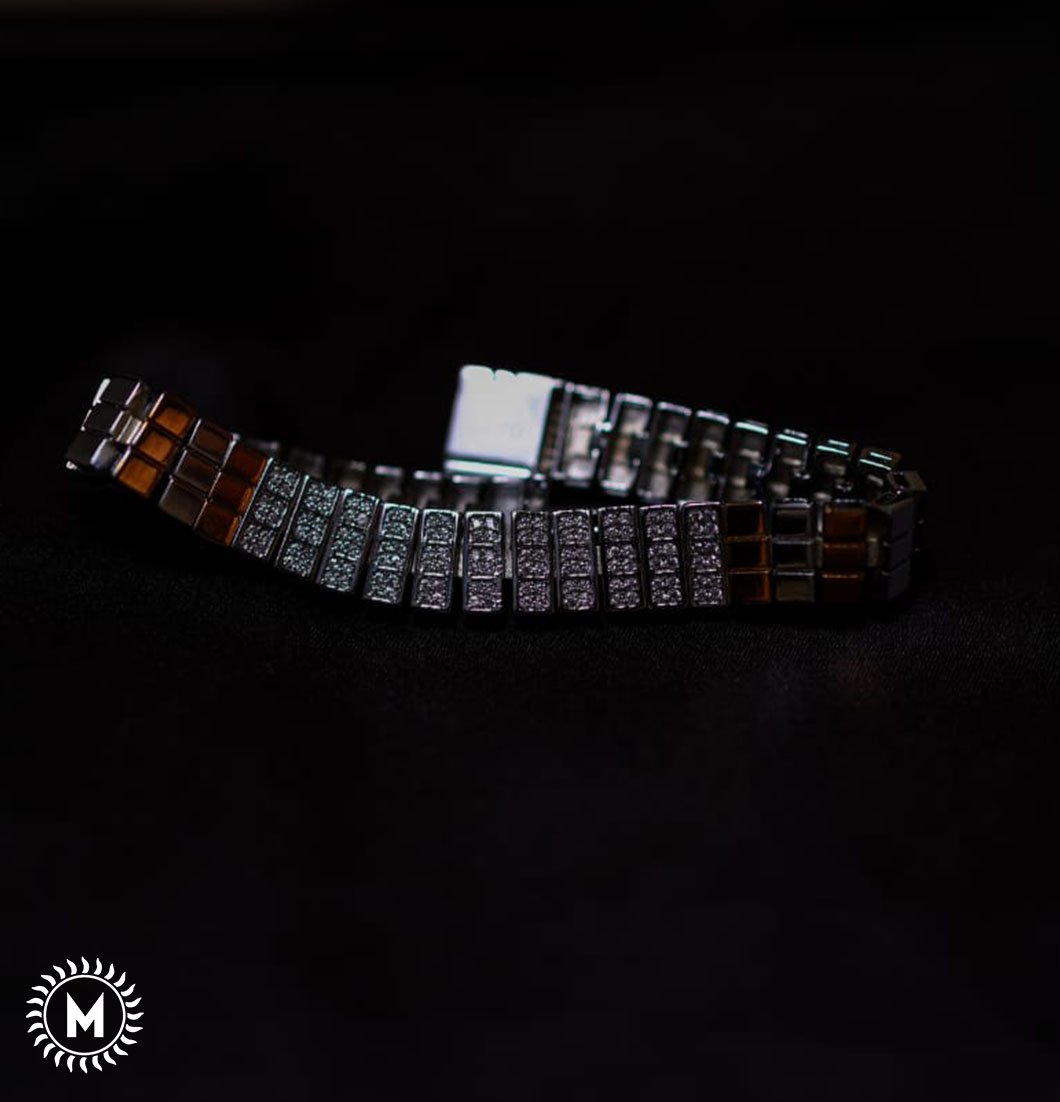 Gents Silvery Diamond Braceletb