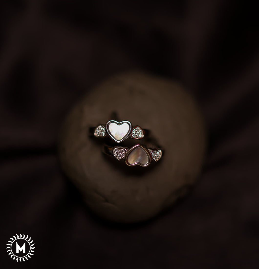 White Stone Heart Toe Ring